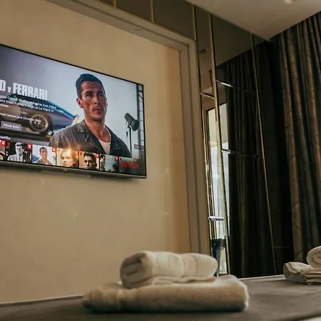 Apartment Luxury In Central Park With Amazing View + Private Parking Space Burgas