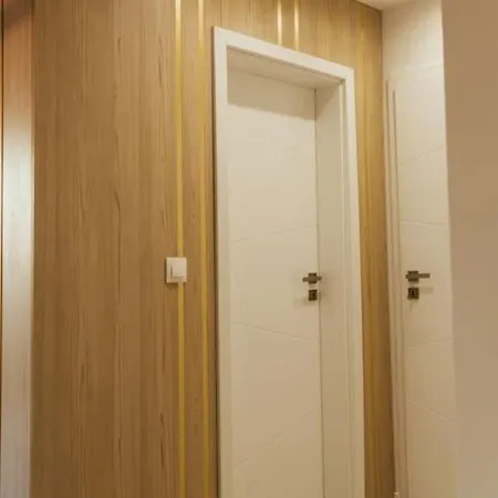 Luxury In Central Park With Amazing View + Private Parking Space Apartment Burgas